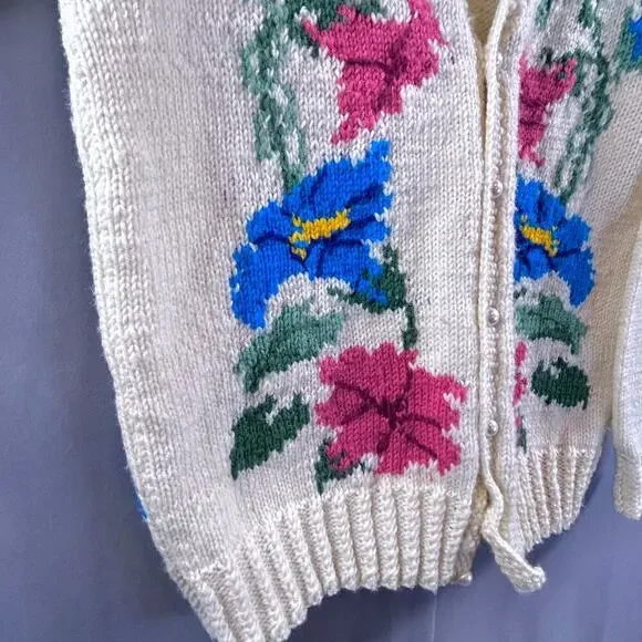 Vintage Cottagecore Hand Knit Crochet Granny Sweater Flower Pearl Buttons L XL - Picture 5 of 16
